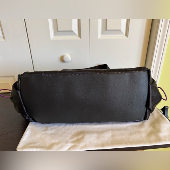 BEBE BECCA Black Nylon Gym/Travel Bag NWT $109 - Picture 5 of 8